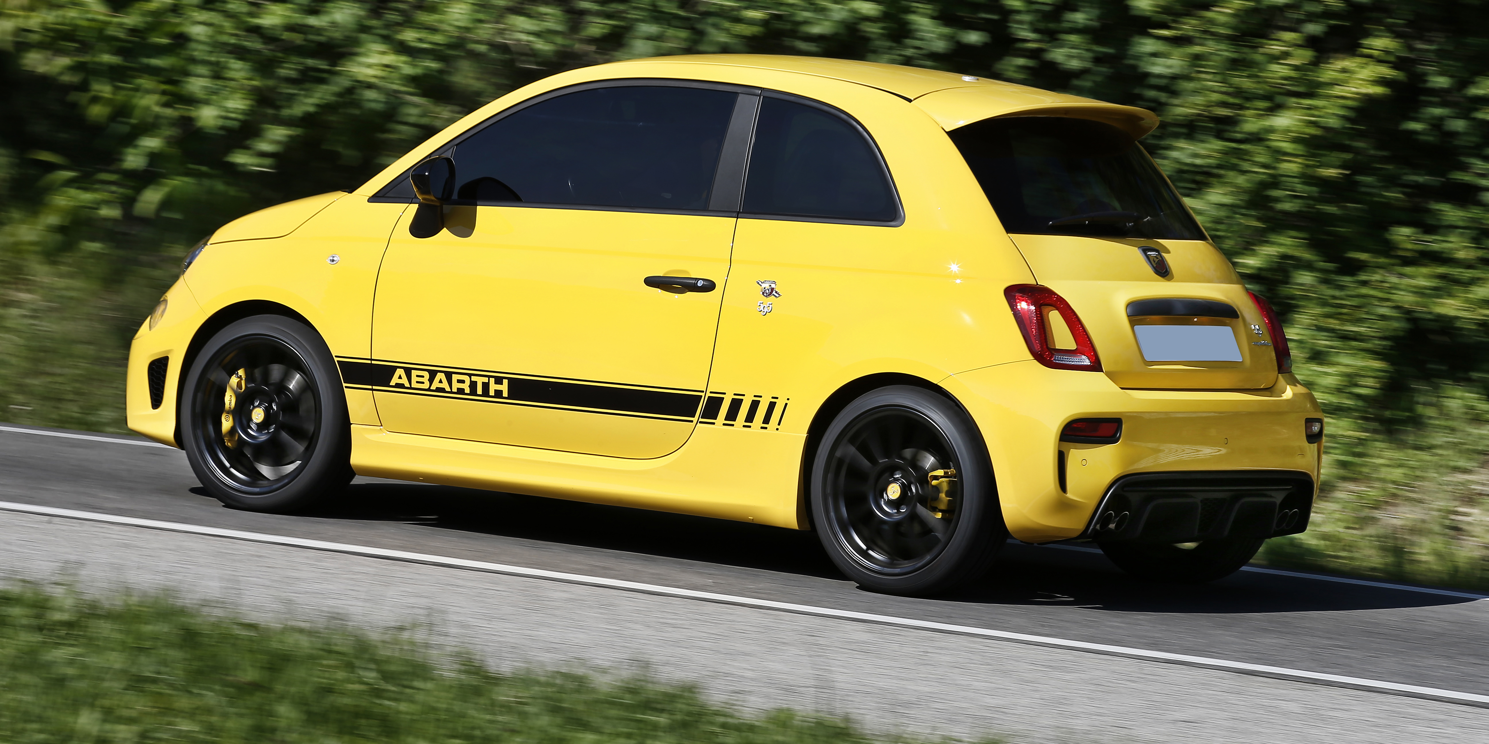 Abarth 595 Review 22 Carwow