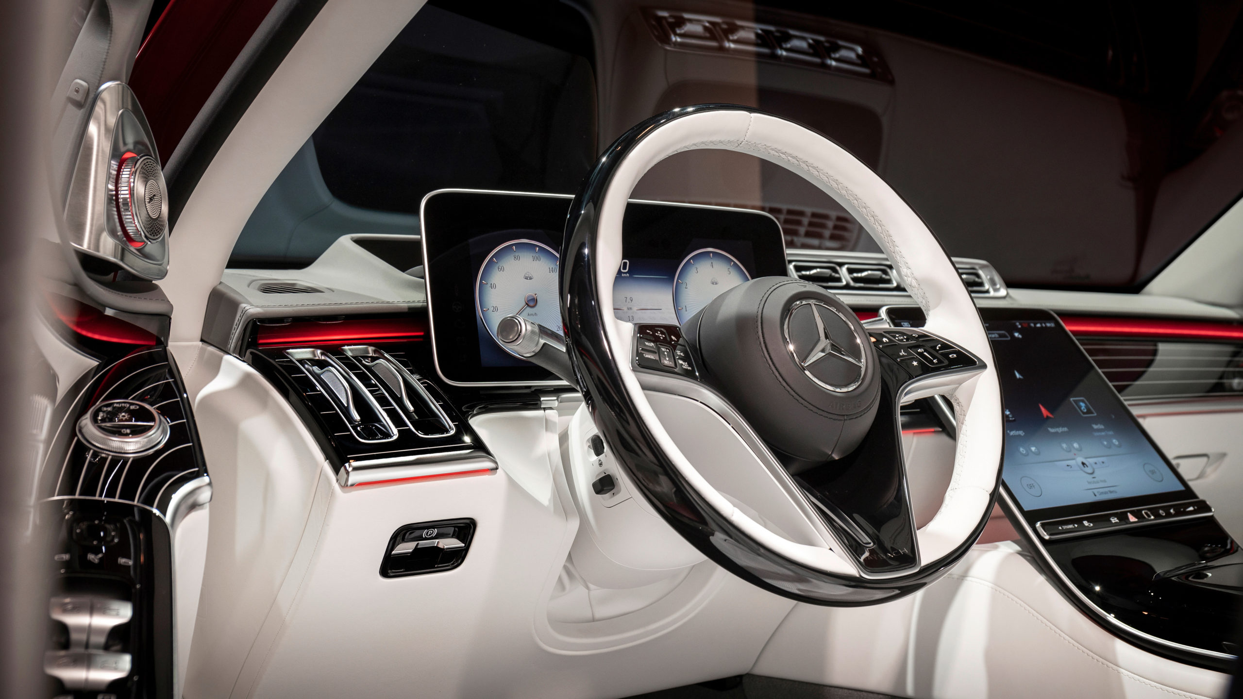 MercedesMaybach S680 review — V12 luxury limo driven carwow