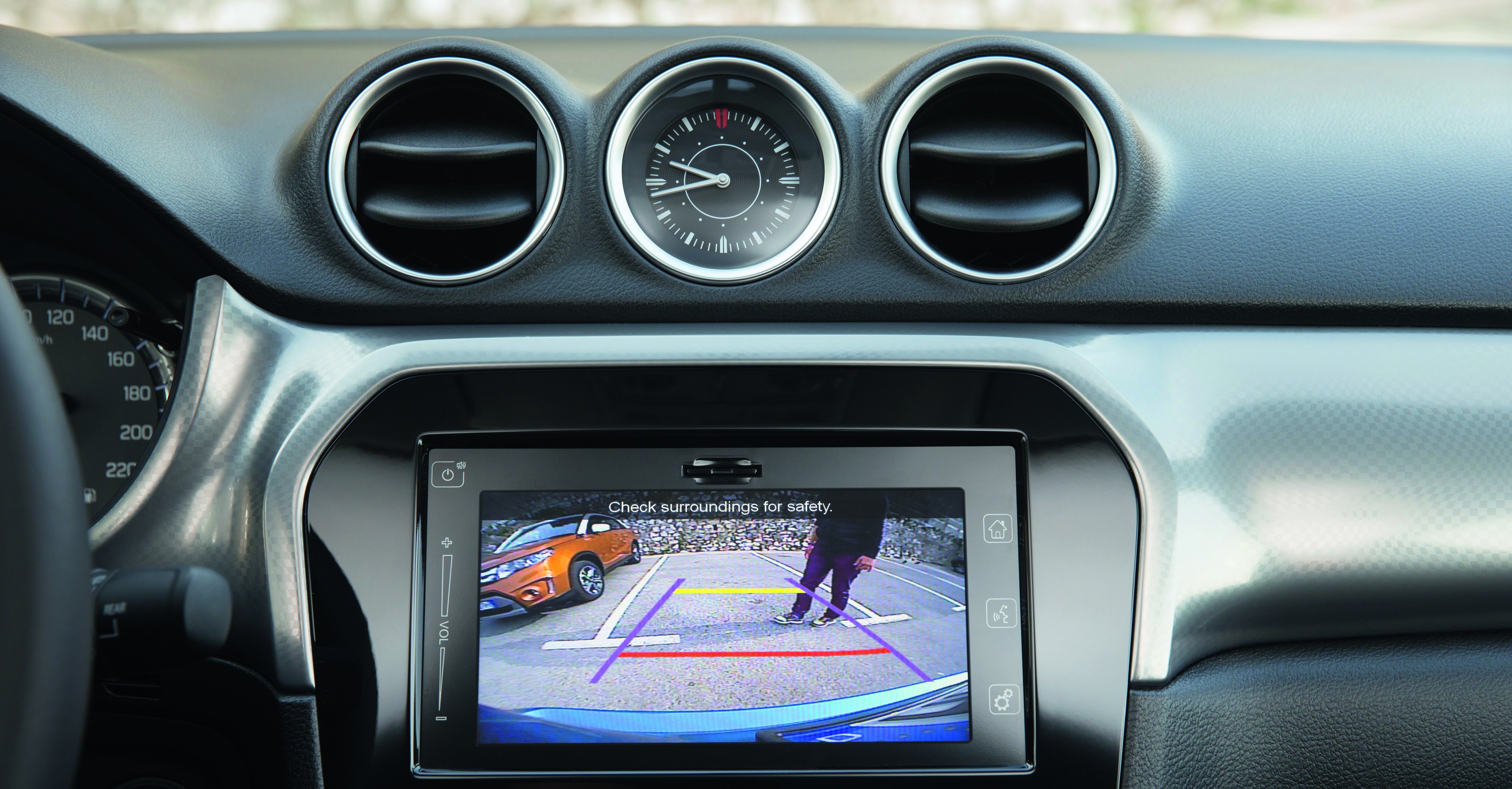 Suzuki Vitara sizes and dimensions guide carwow