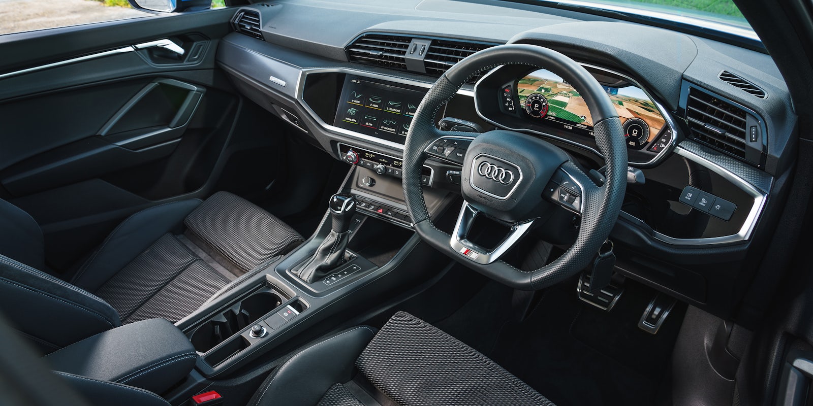 Volvo Of Tucson >> Audi Q3 Interior & Infotainment | carwow Volvo Of Tucson >> Audi Q3 Interior & Infotainment | carwow