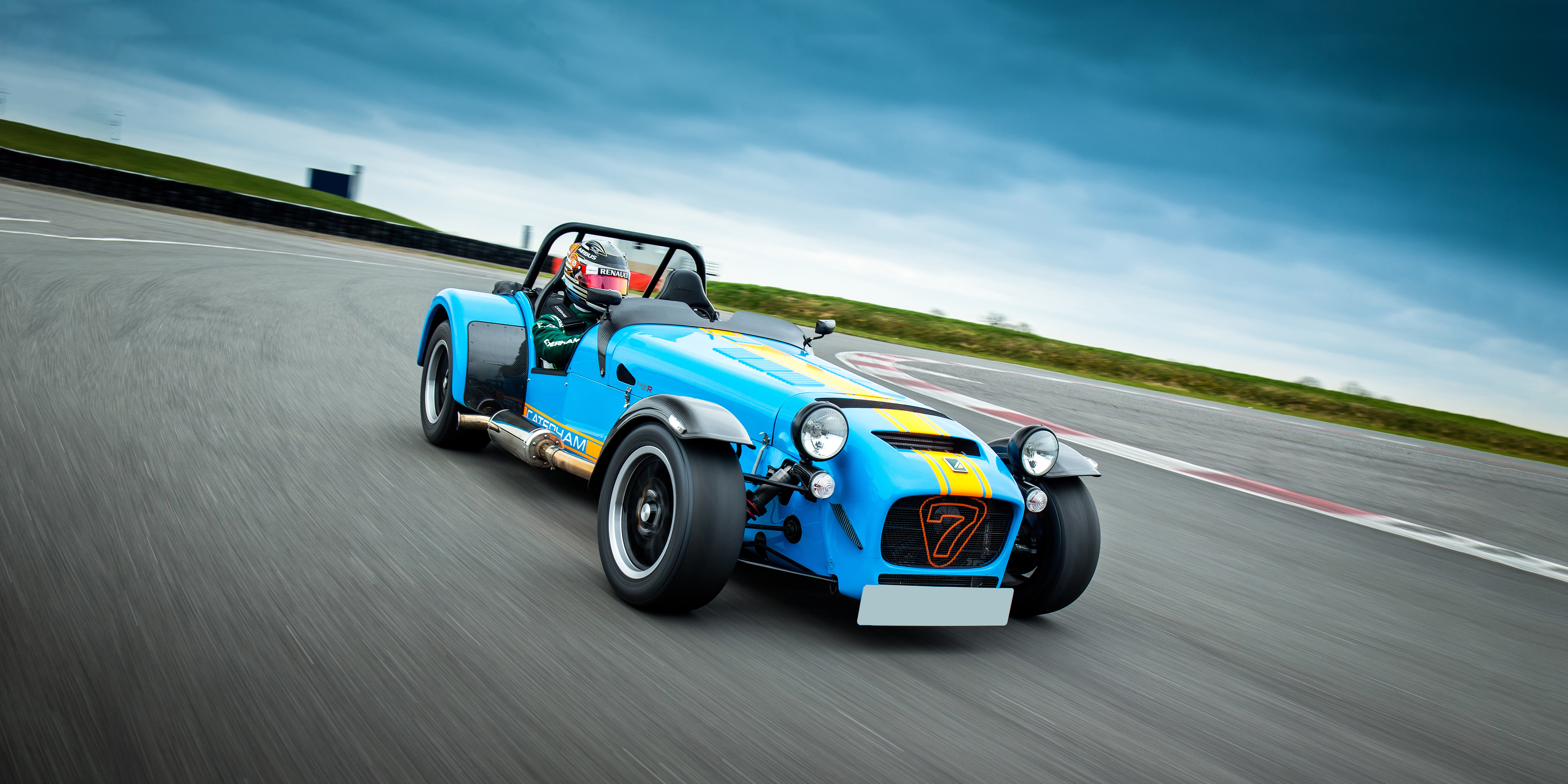 Caterham Seven Review carwow