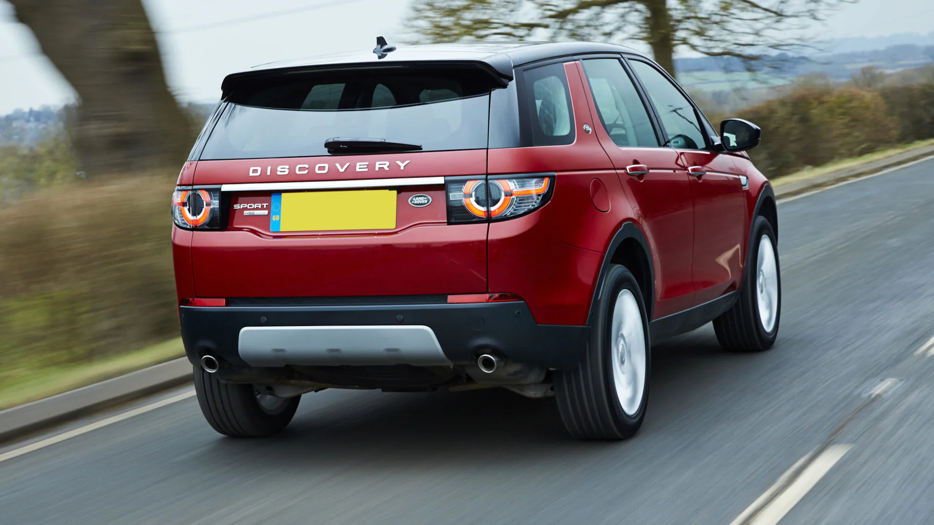 Land Rover vs Range Rover | Carwow