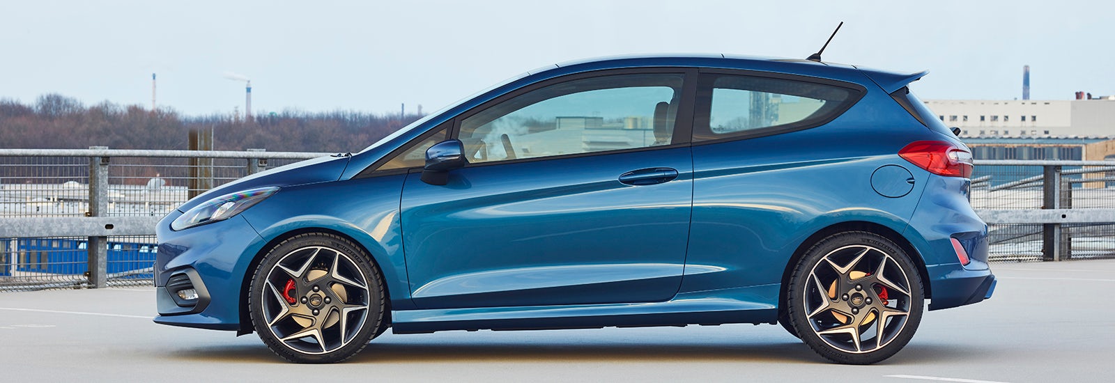 FORD_2017_Fiesta_ST_09