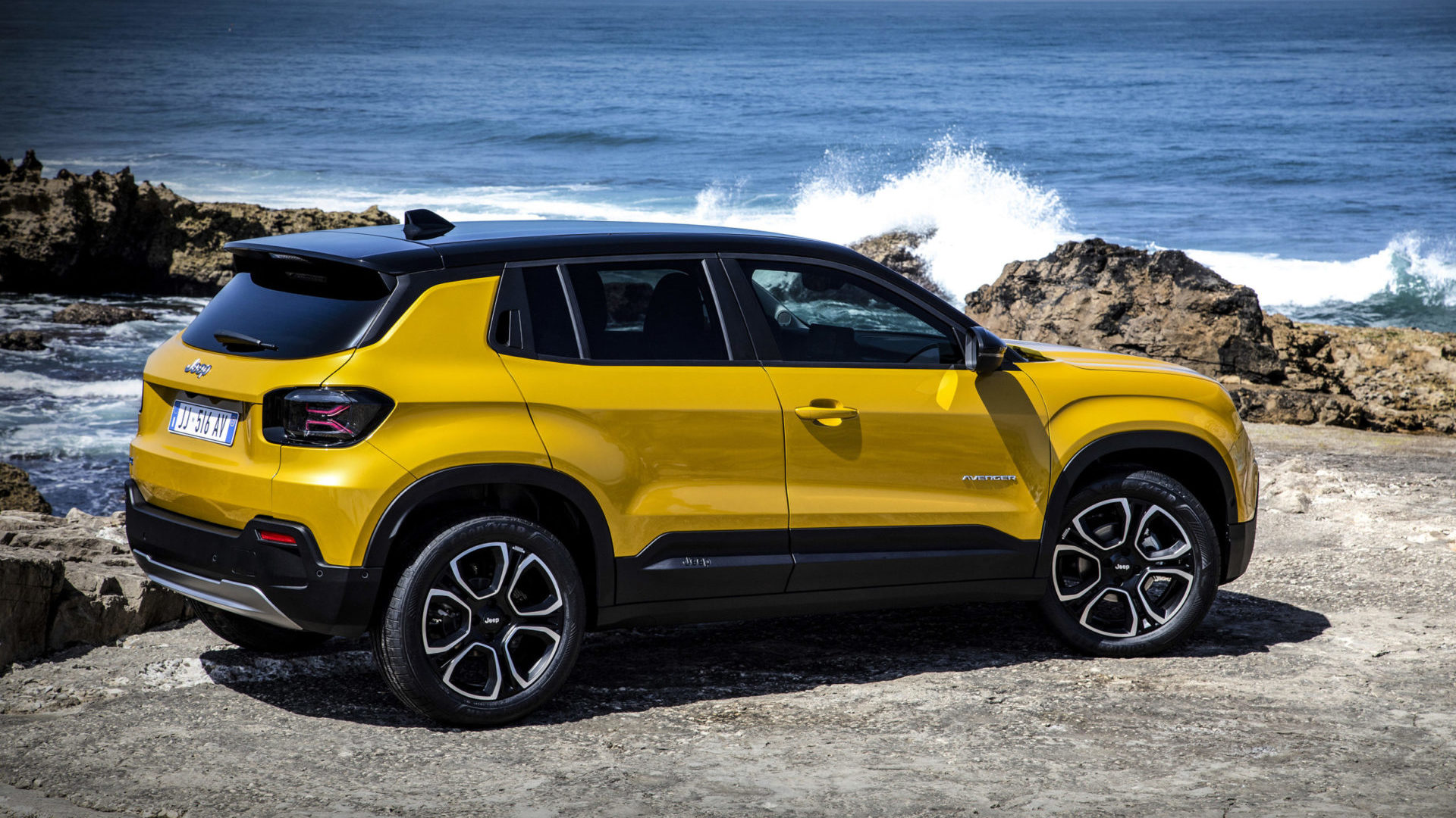 New Jeep Avenger revealed: price, specs and release date | carwow