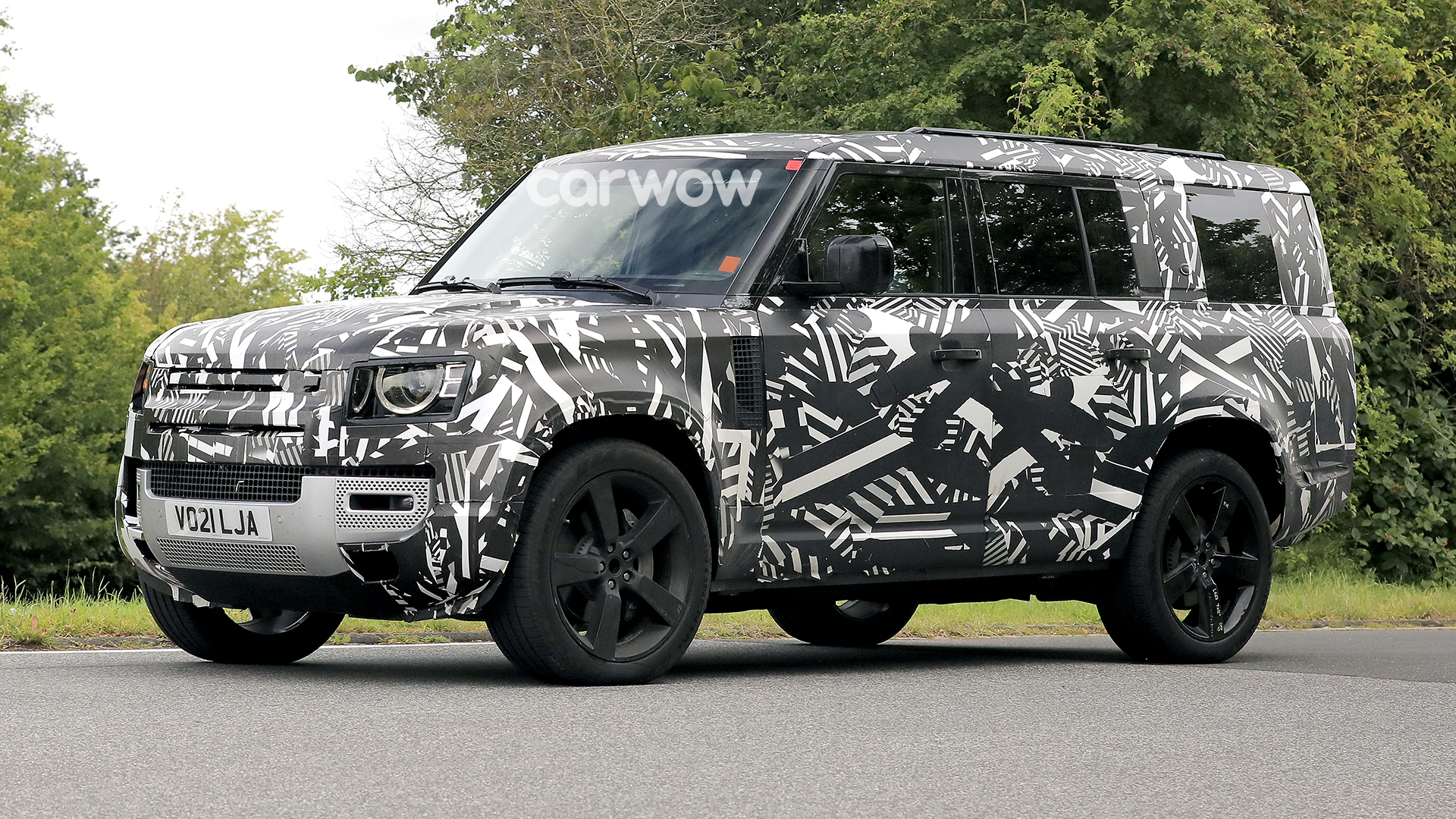 New Land Rover Defender 130 Spotted Price Specs And Release Date Carwow