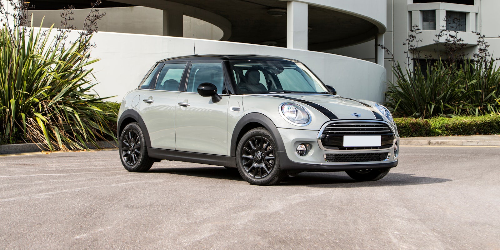 Mini 5 Door Hatch Review Carwow