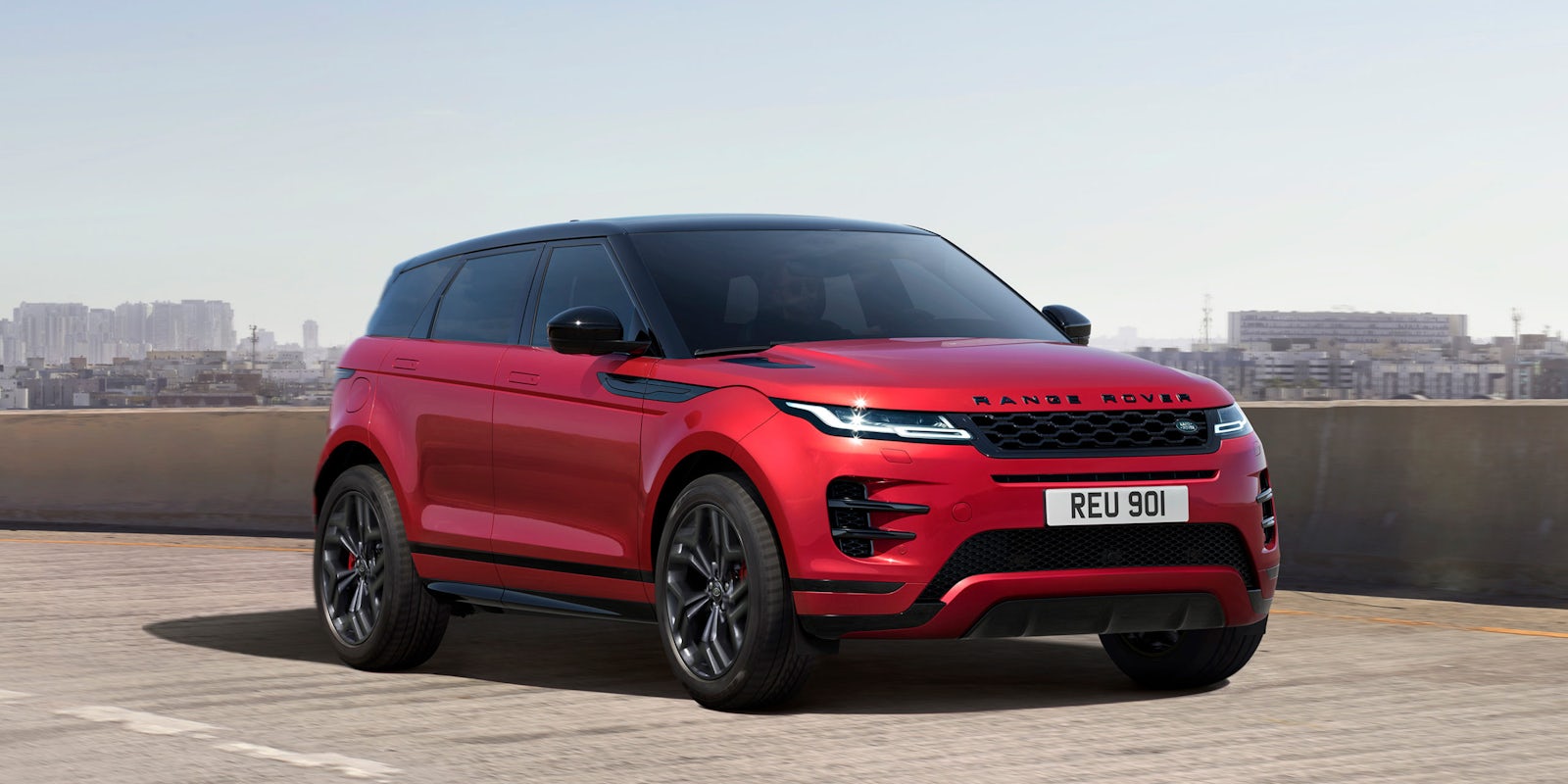 2021 Range Rover Evoque P300 Hst Revealed Price Specs And Release Date Carwow