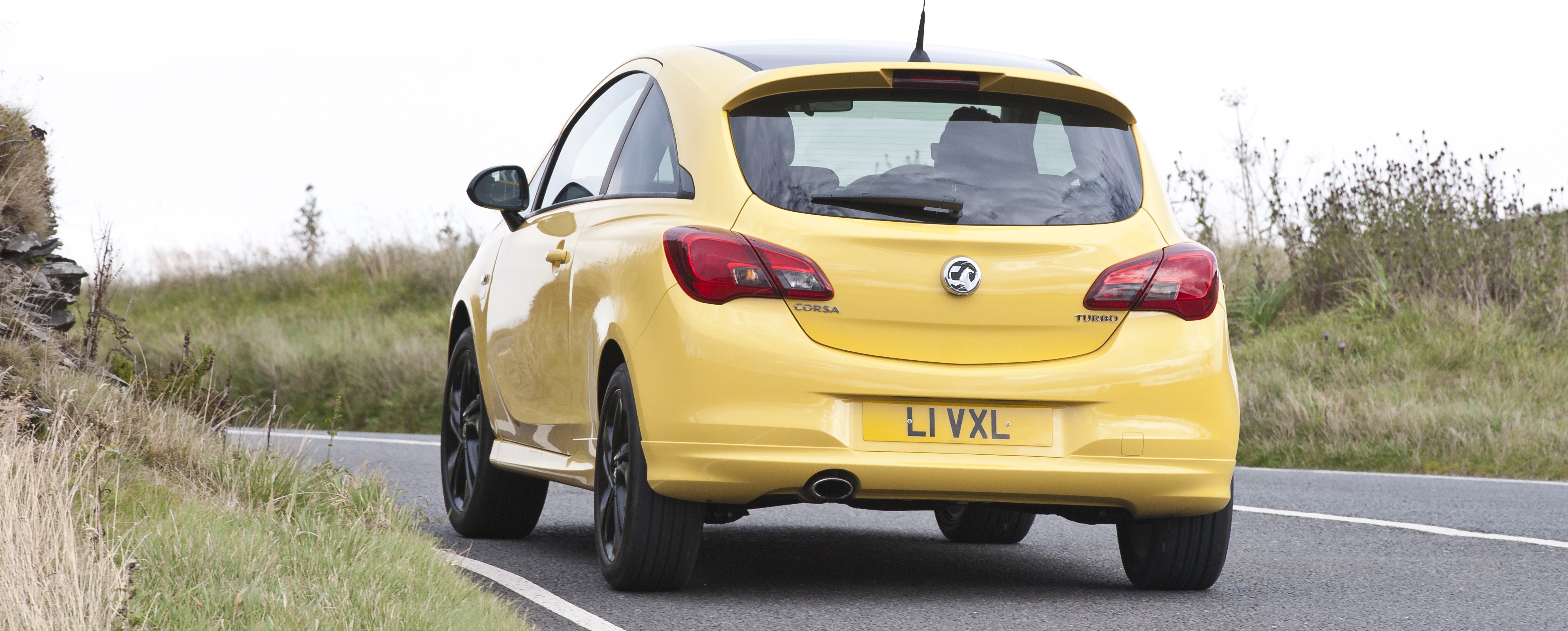 Vauxhall Corsa dimensions UK exterior and interior sizes carwow