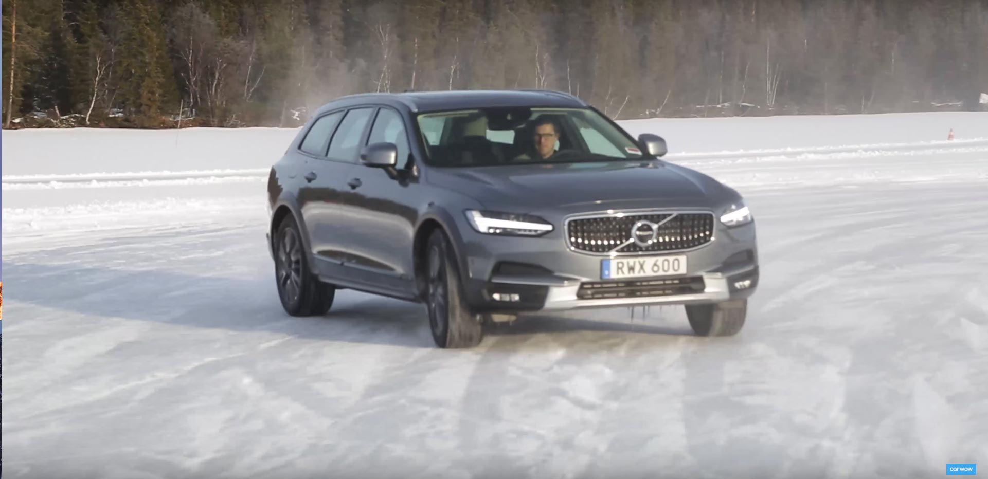 Volvo V90 Cross Country Review 2022 | Drive, Specs & Pricing | Carwow