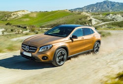 Audi Q3 Vs Mercedes Gla Side By Side Uk Comparision Carwow