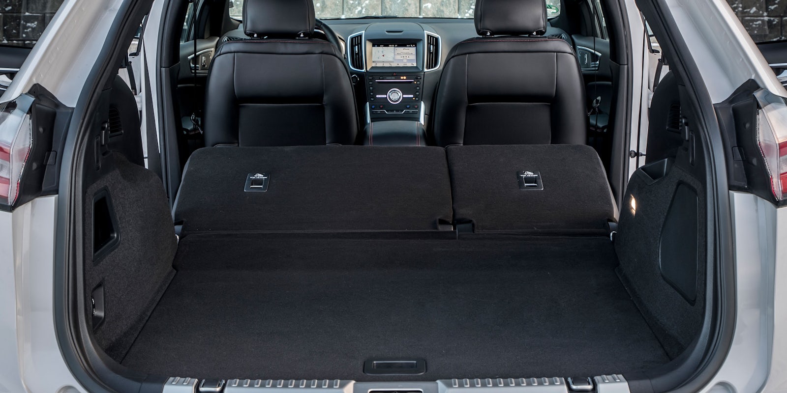 Ford Edge Boot Space & Dimensions carwow