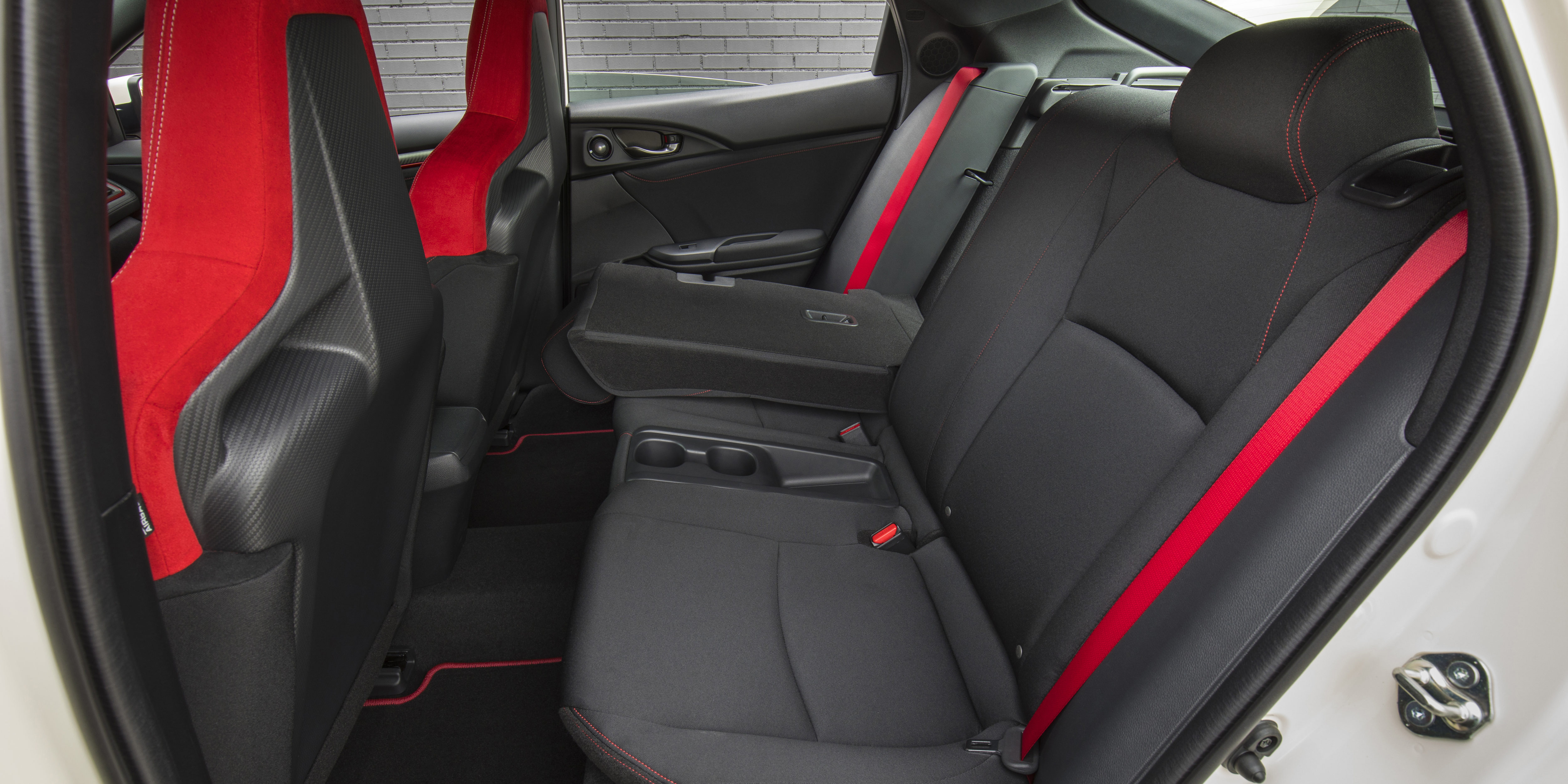 Honda Civic Type R Boot Space & Dimensions carwow