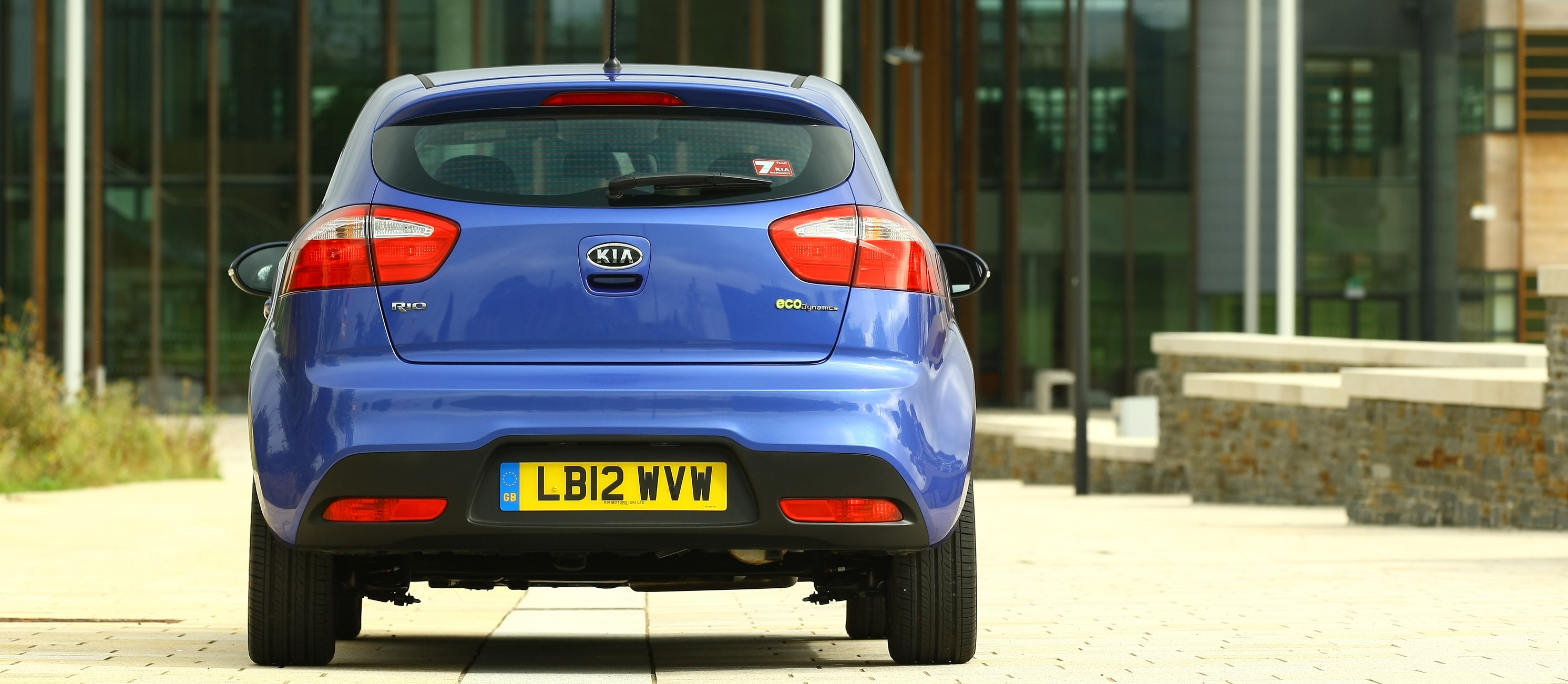 Kia Rio sizes and dimensions guide carwow