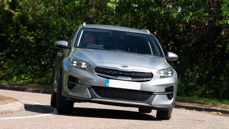 Kia XCeed Hybrid Review 2024, Drive, Specs & Pricing
