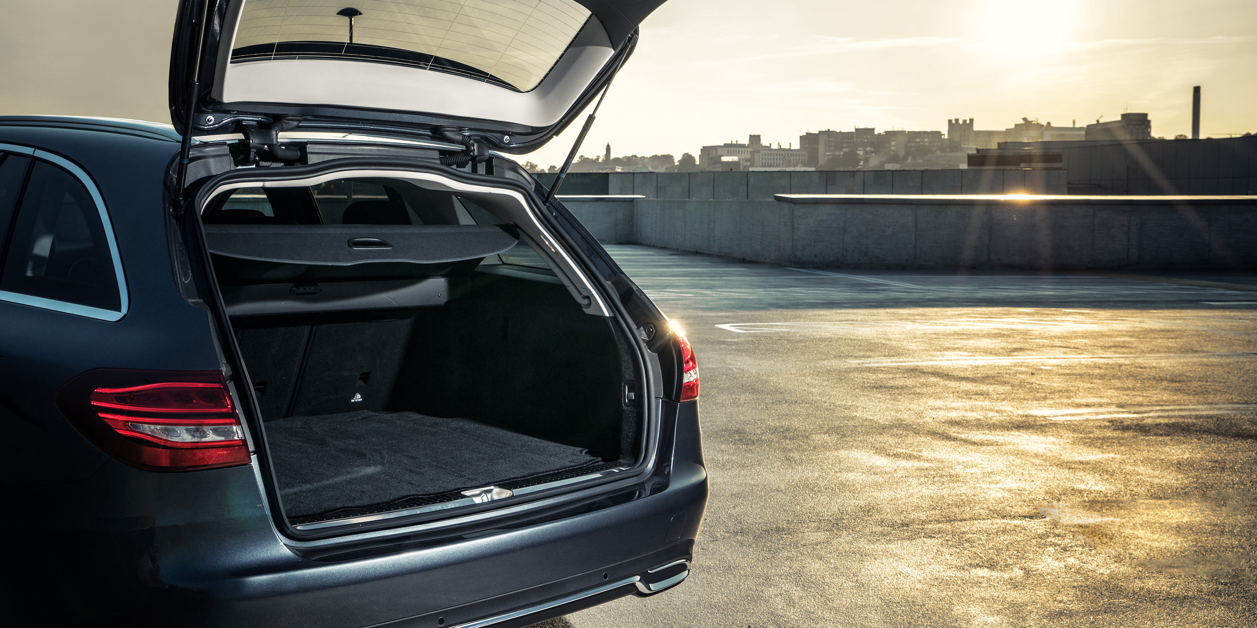 Mercedes CClass Estate Review carwow