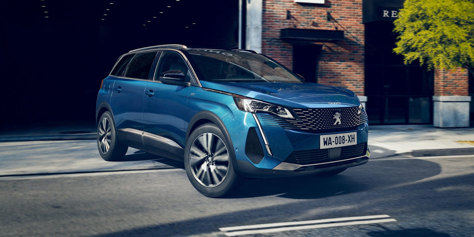 New 21 Peugeot 5008 Revealed Price Specs And Release Date Carwow