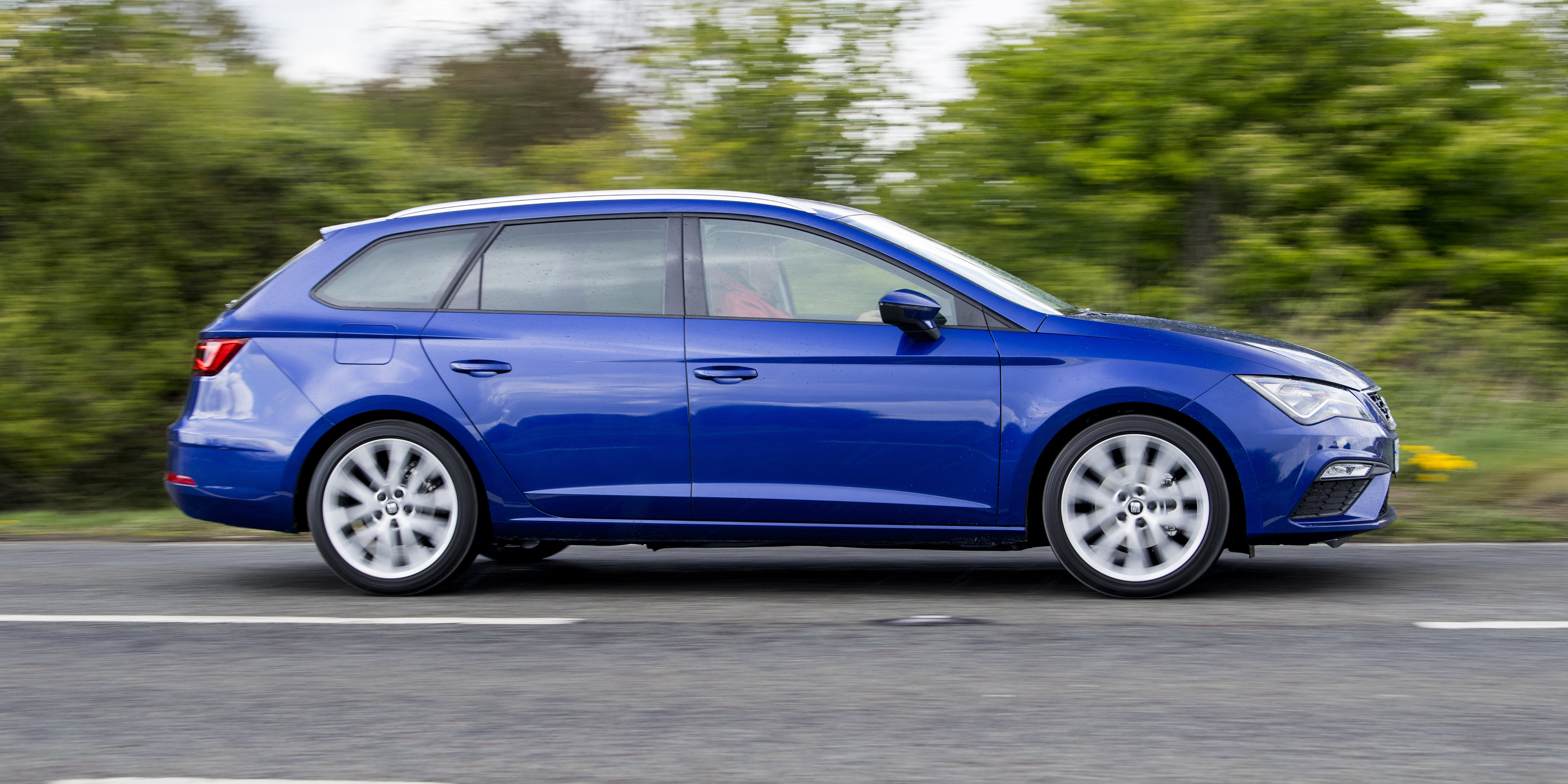 SEAT Leon ST Review | carwow