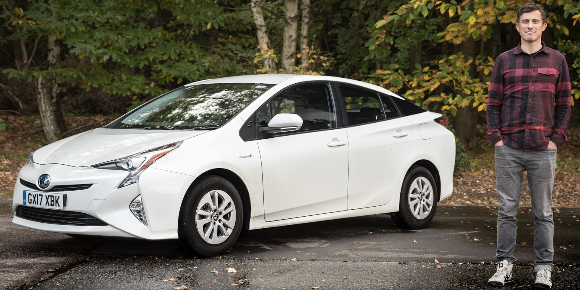 Toyota Prius Review 2024 Drive, Specs & Pricing carwow